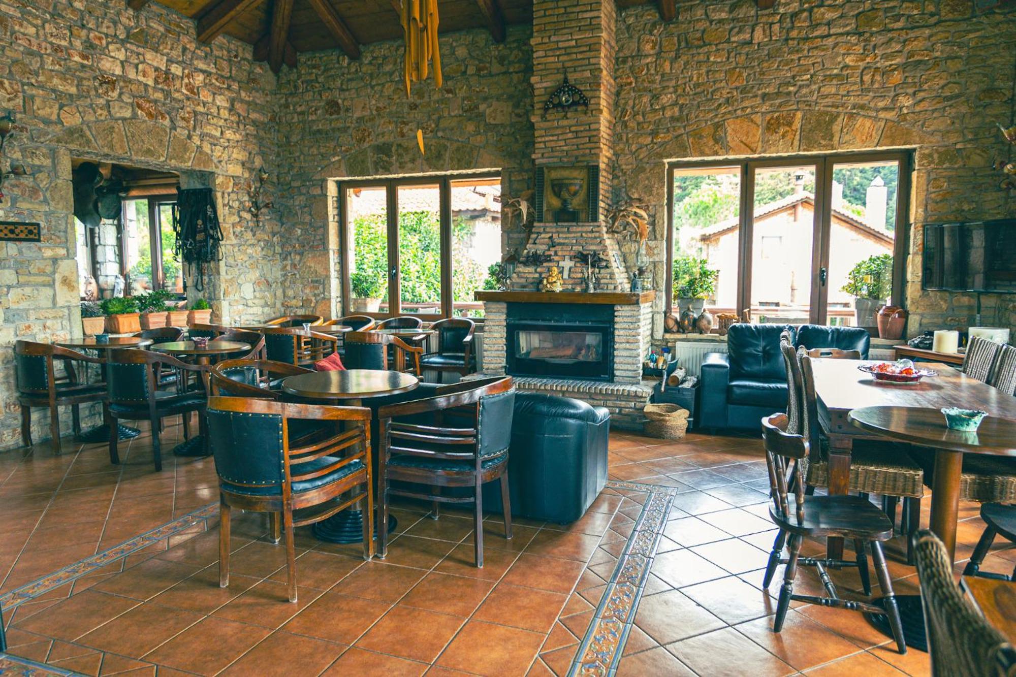 Georgio'S V Chalet Kalavrita エクステリア 写真