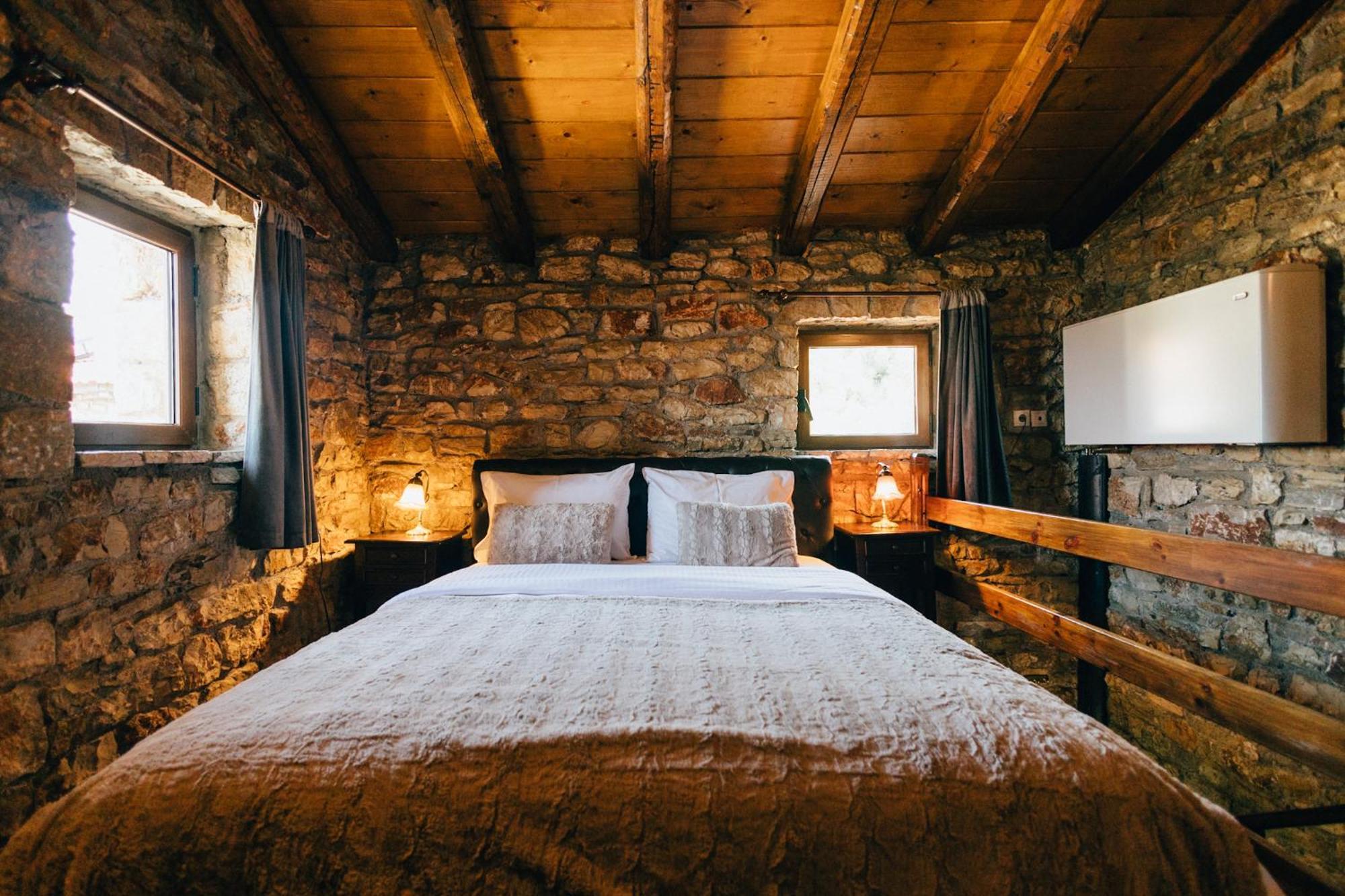 Georgio'S V Chalet Kalavrita エクステリア 写真
